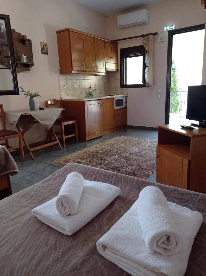 Guesthouse Platon Orma Luaran gambar