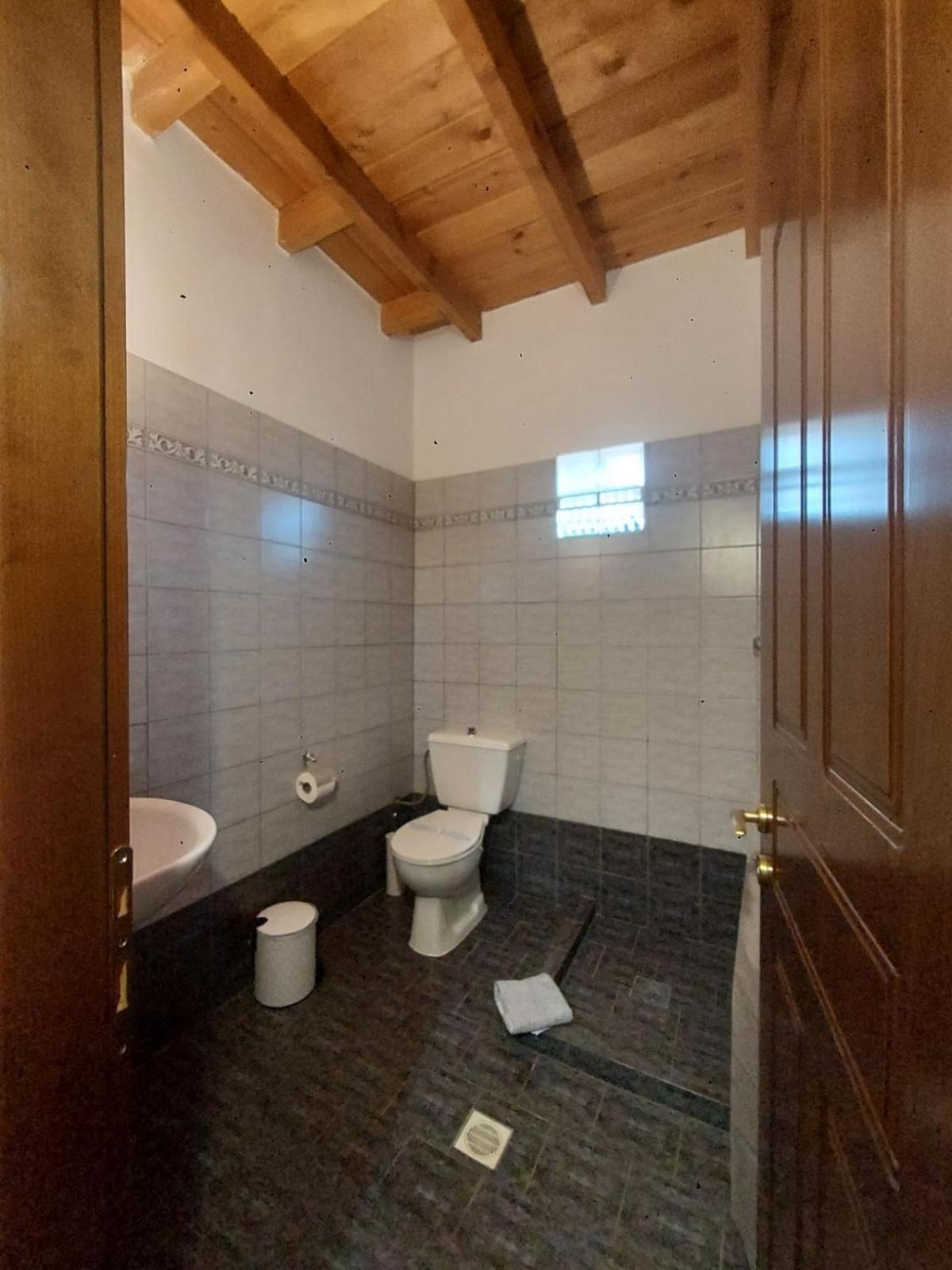 Guesthouse Platon Orma Luaran gambar