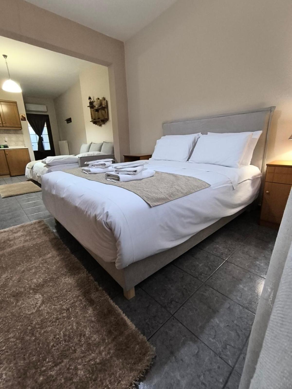 Guesthouse Platon Orma Luaran gambar